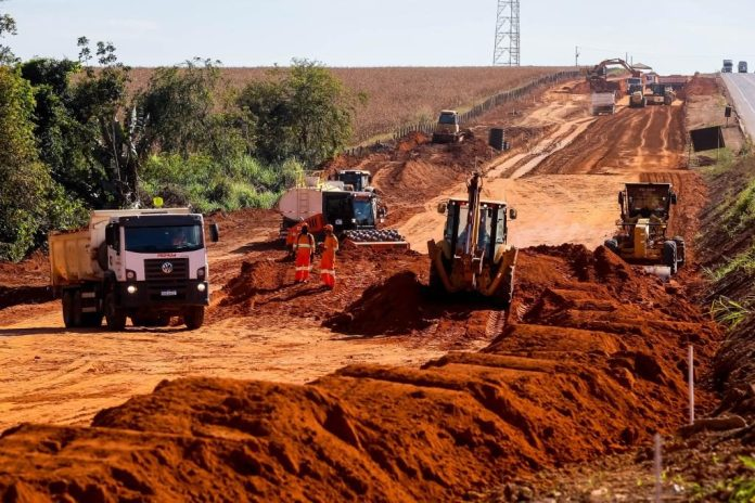 Governo de MT e Nova Rota contrataram 86% das obras de duplicação da BR-163