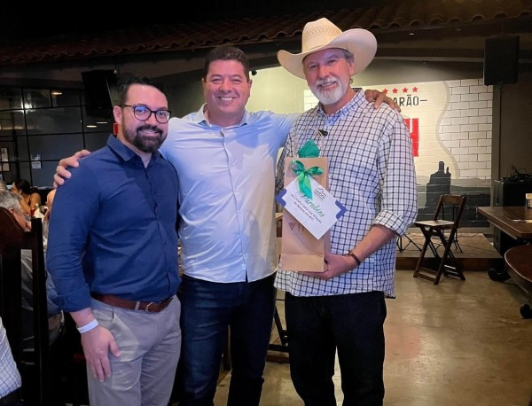 Associação Nelore MT celebra excelência da carne em evento "Noite 6 Estrelas" em Cuiabá